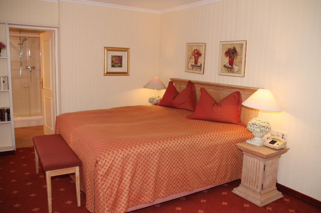 Romantik Im Hotel Villa Roehl Timmendorfer Strand Rom bilde