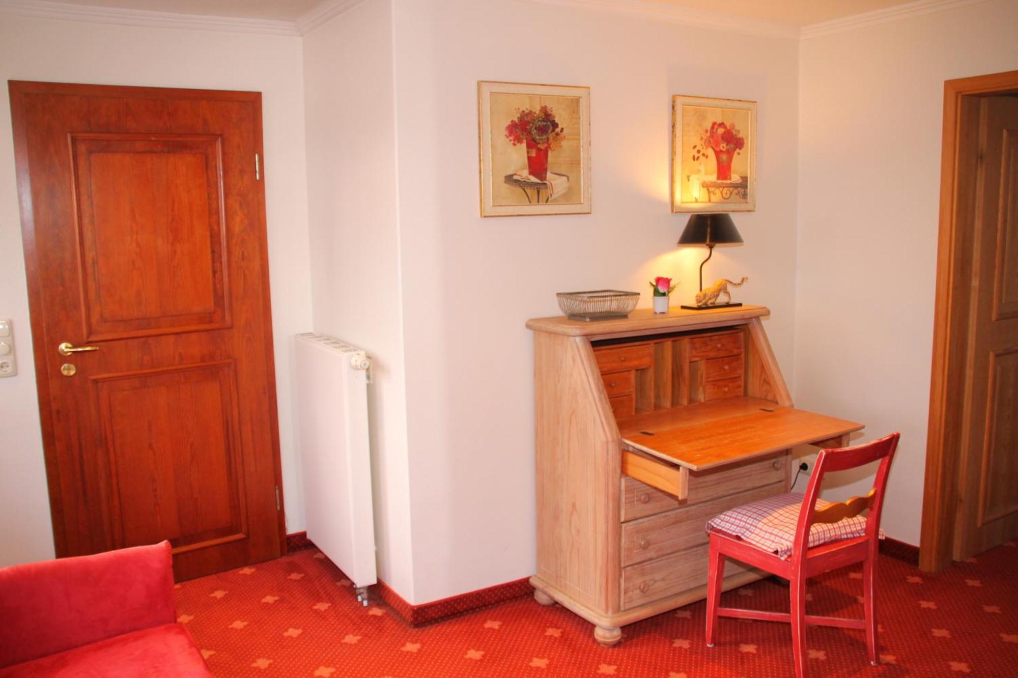 Romantik Im Hotel Villa Roehl Timmendorfer Strand Rom bilde