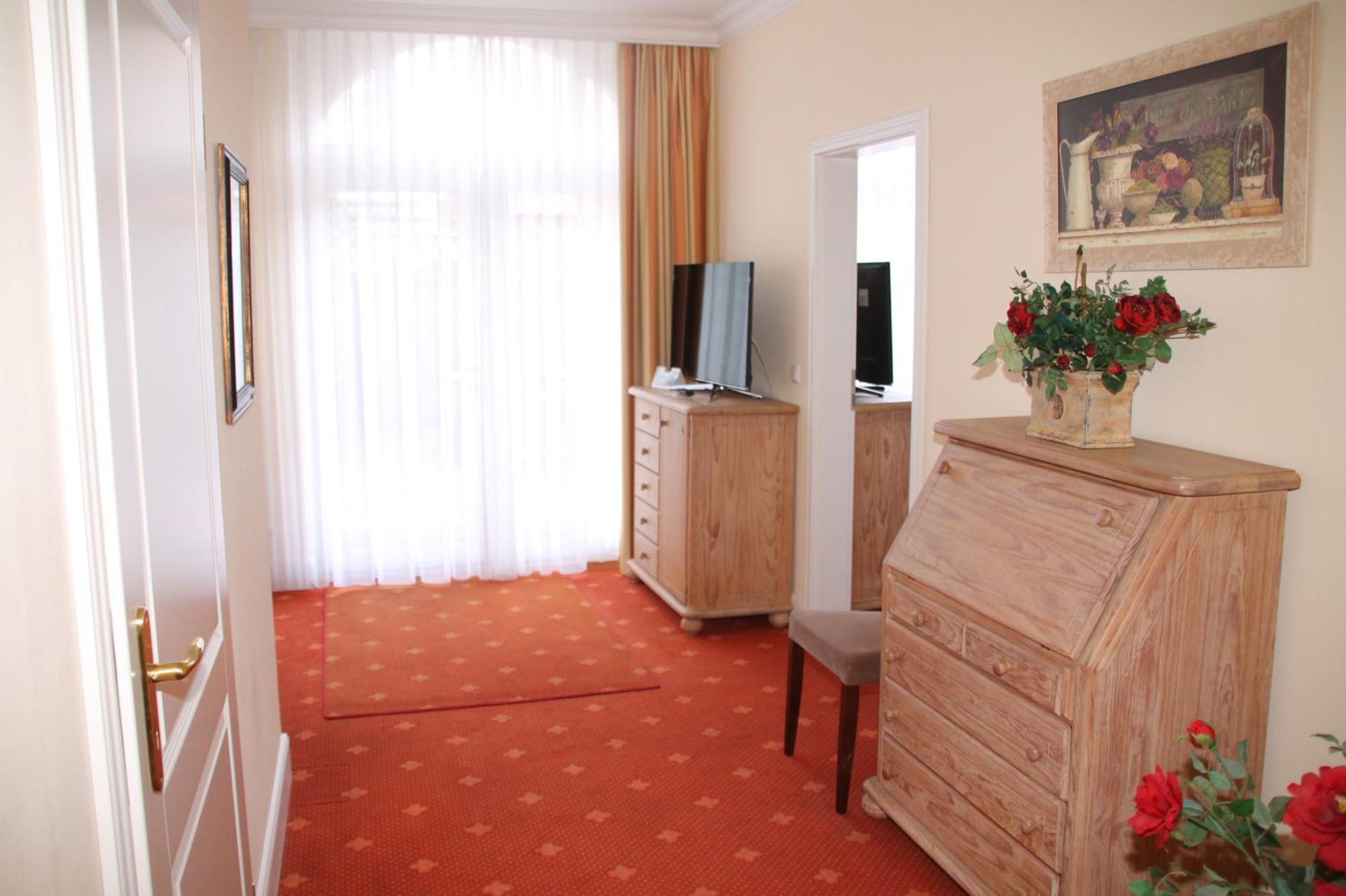Romantik Im Hotel Villa Roehl Timmendorfer Strand Rom bilde