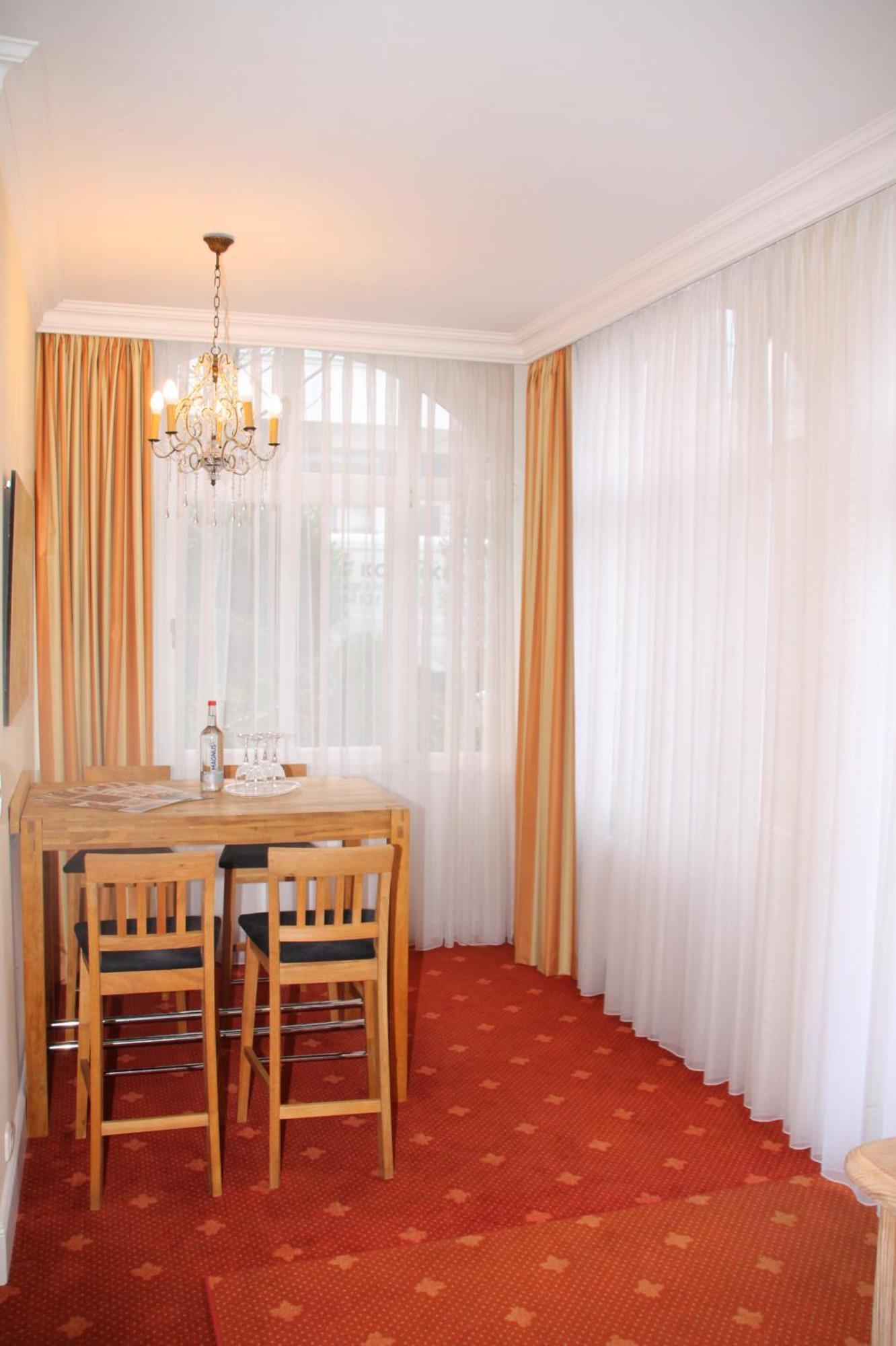 Romantik Im Hotel Villa Roehl Timmendorfer Strand Rom bilde