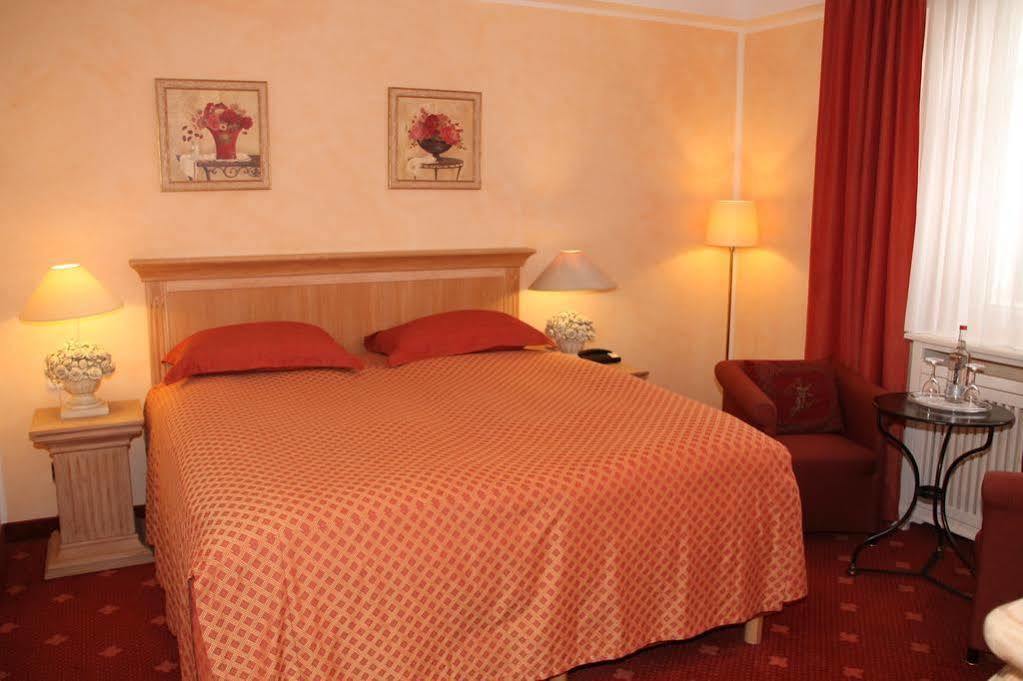 Romantik Im Hotel Villa Roehl Timmendorfer Strand Eksteriør bilde